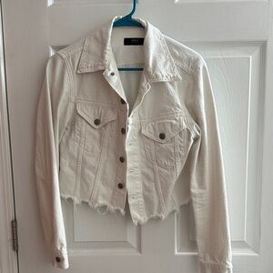 Able distressed white cropped denim jacket. EUC size medium.